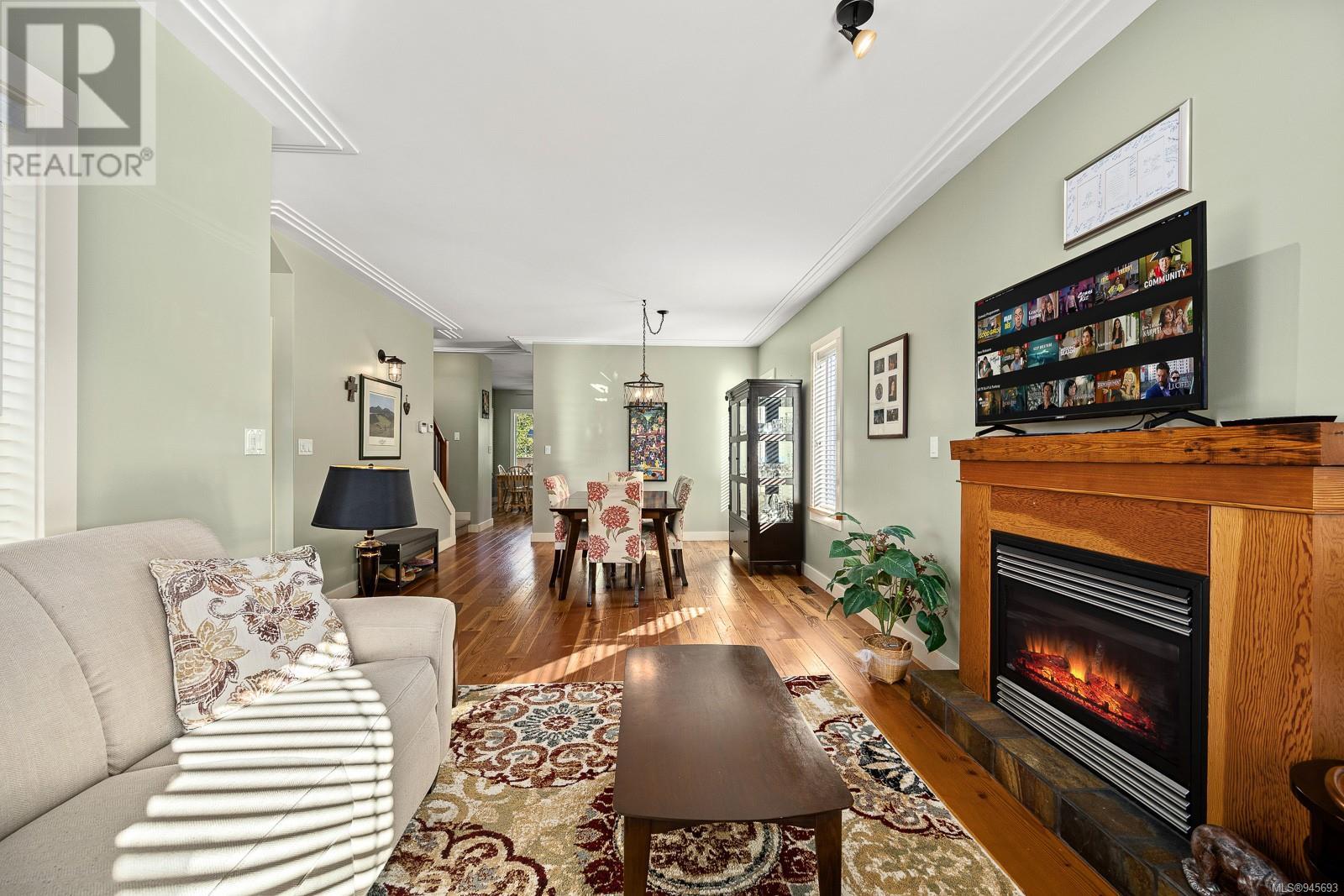 346 Forester Ave