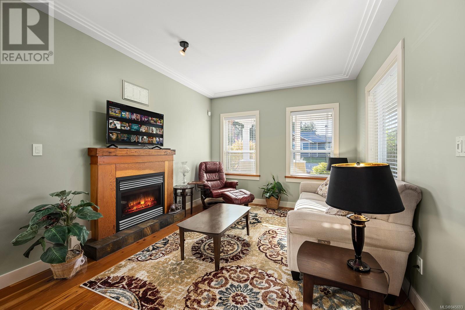 346 Forester Ave