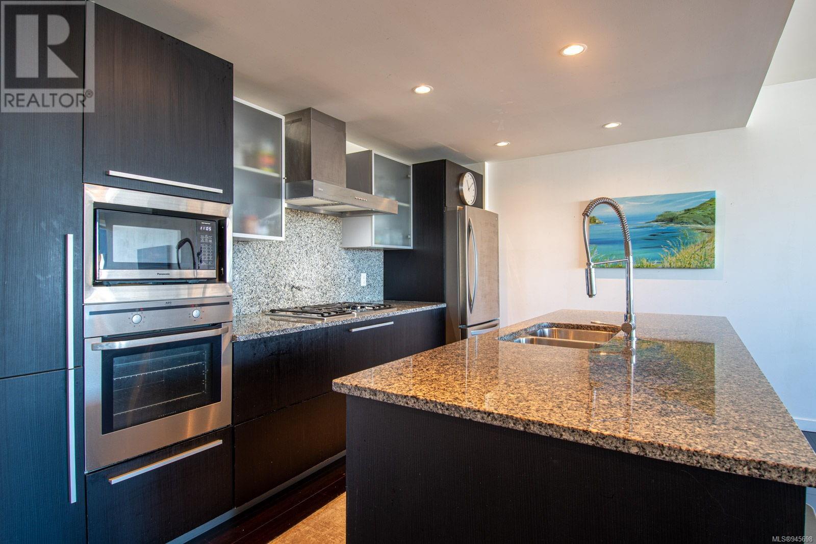 808 707 Courtney St, #808