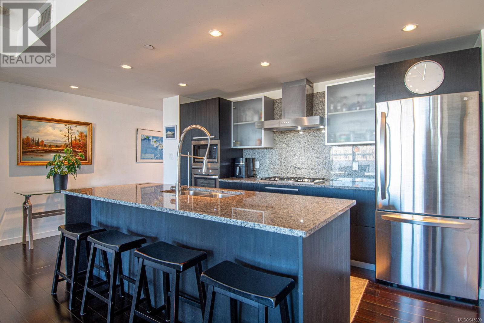808 707 Courtney St, #808
