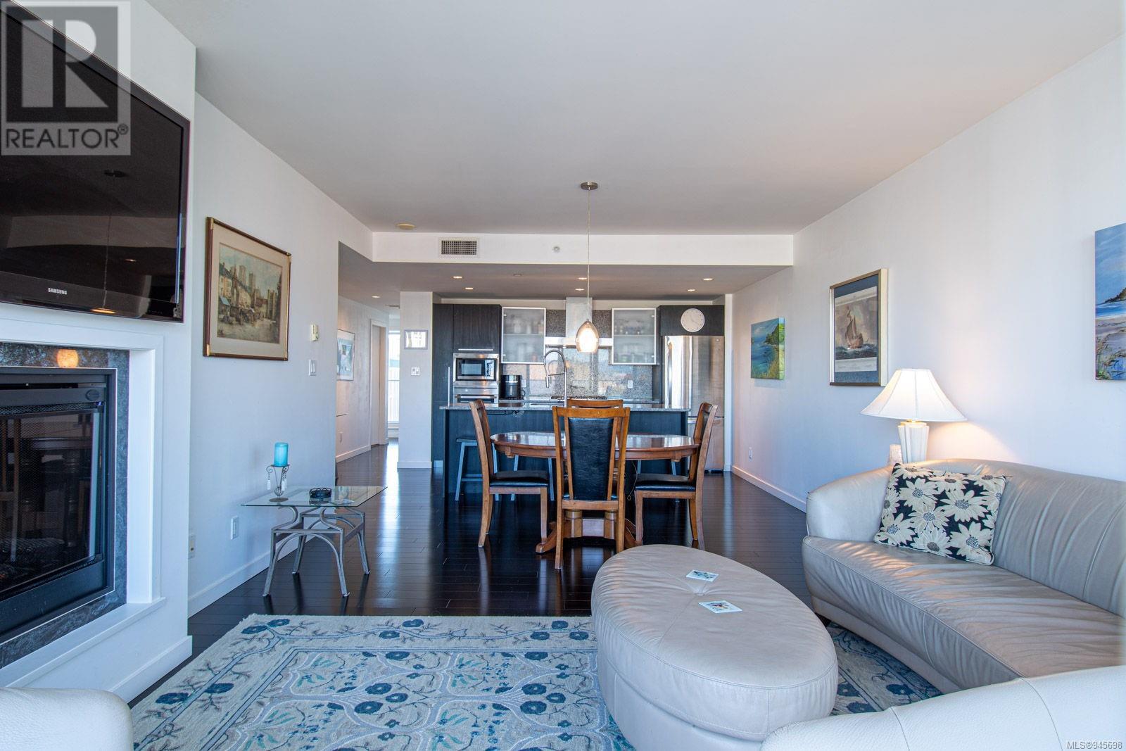808 707 Courtney St, #808