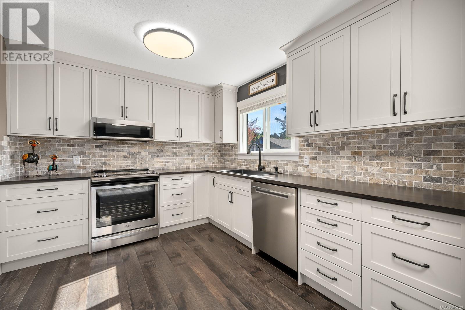 171 Country Aire Dr
