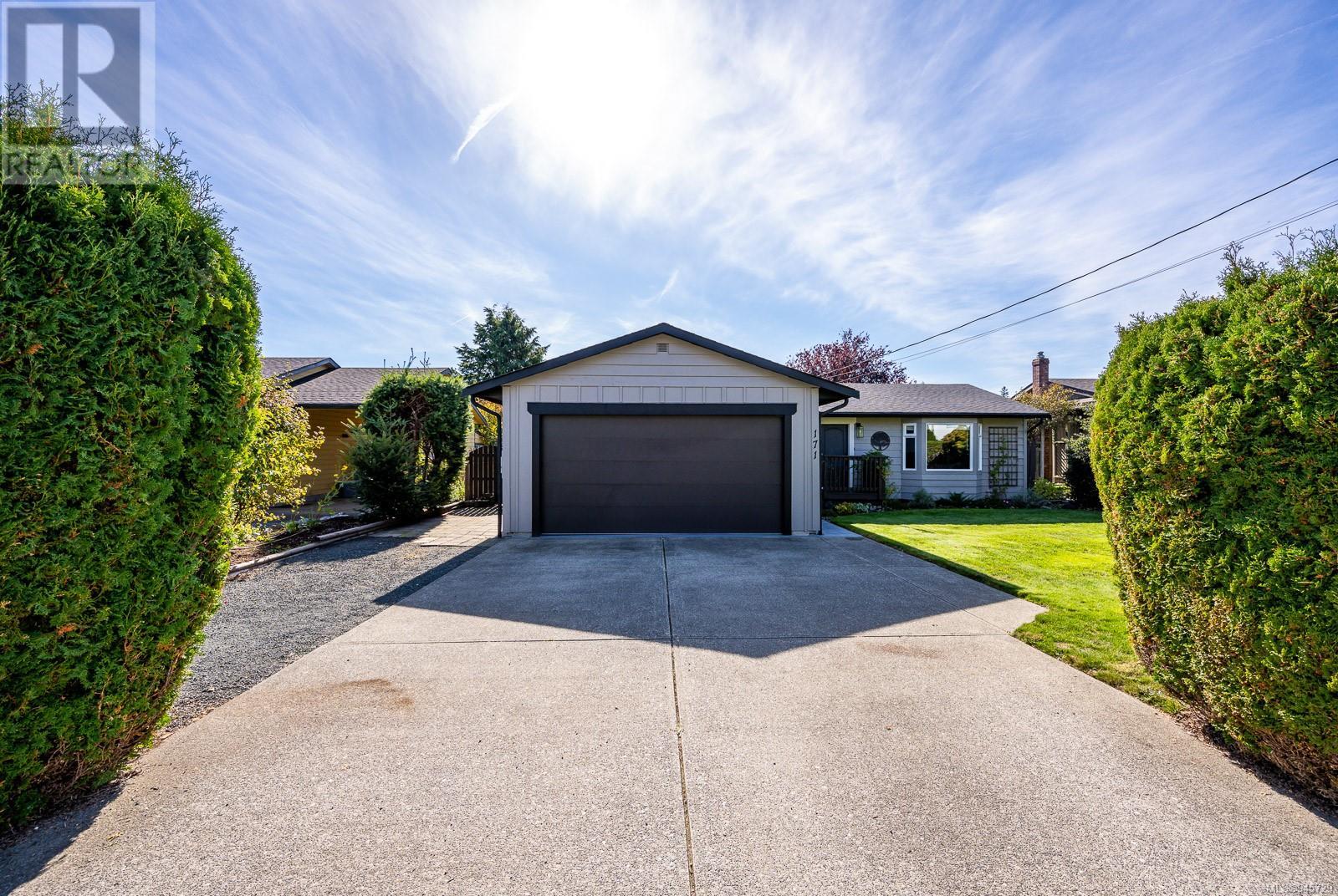 171 Country Aire Dr