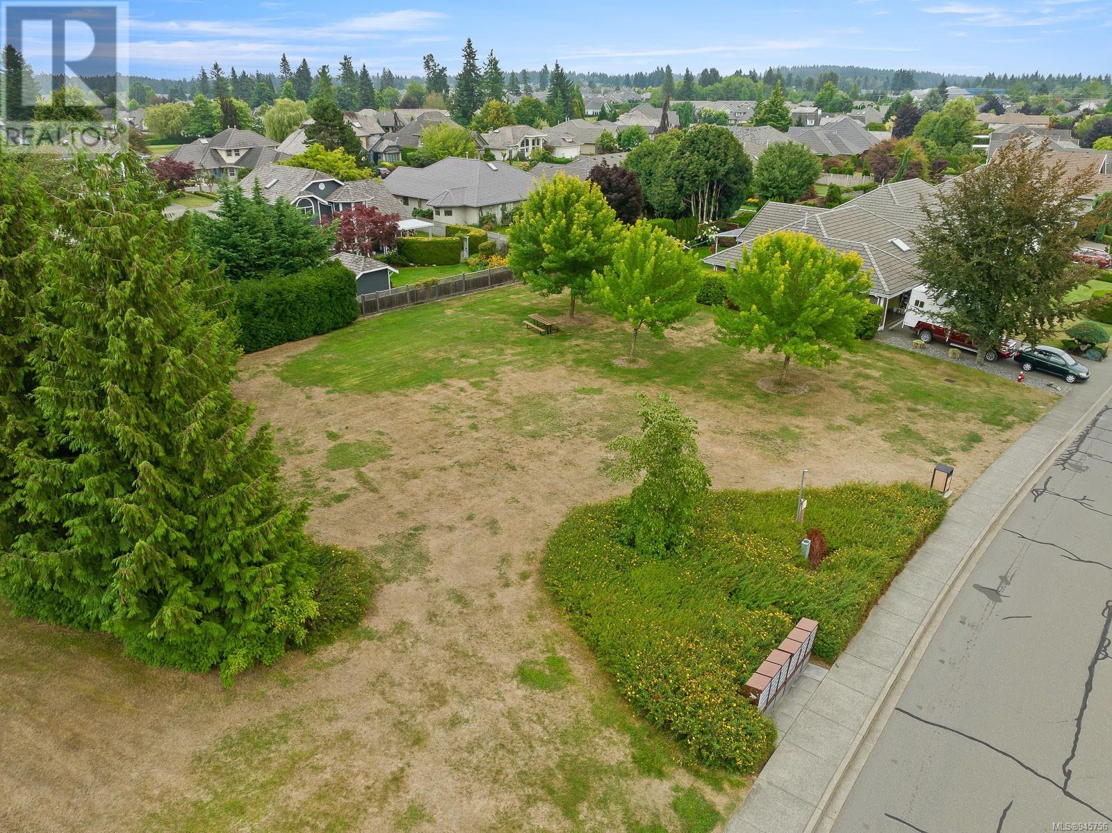 621 Monarch Dr