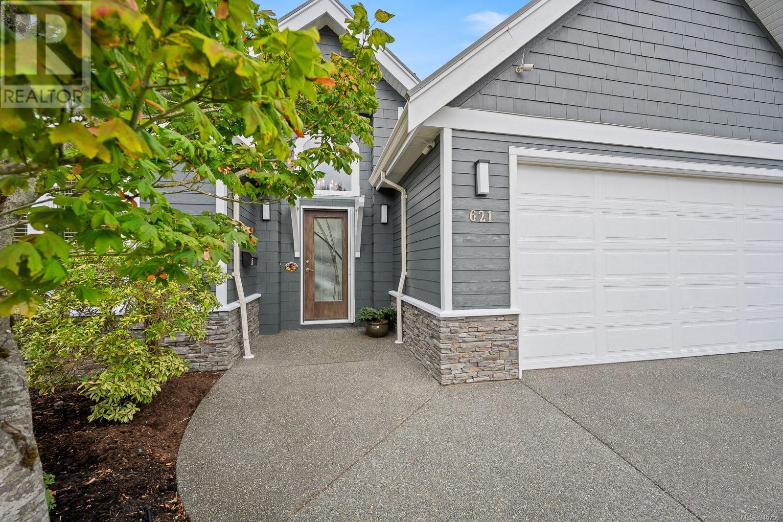 621 Monarch Dr