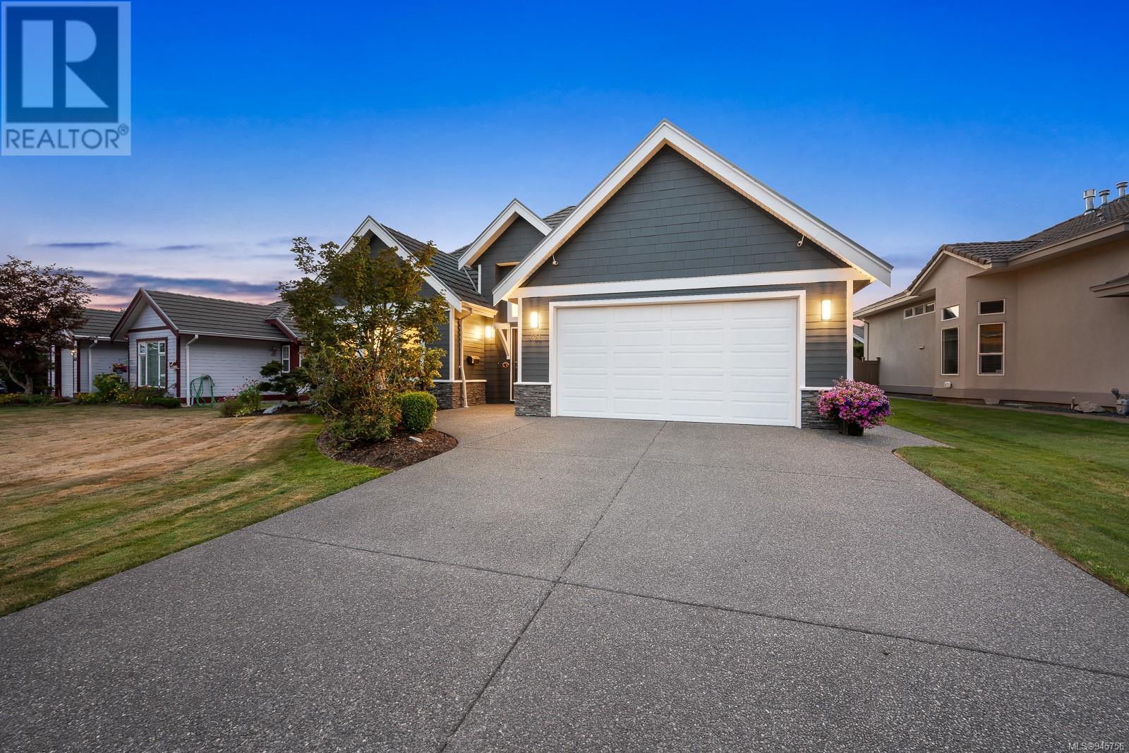 621 Monarch Dr