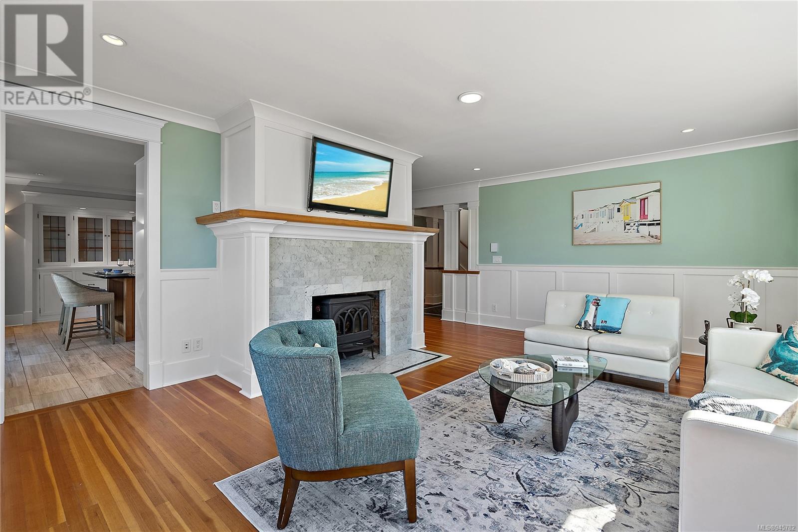 404 Constance Ave