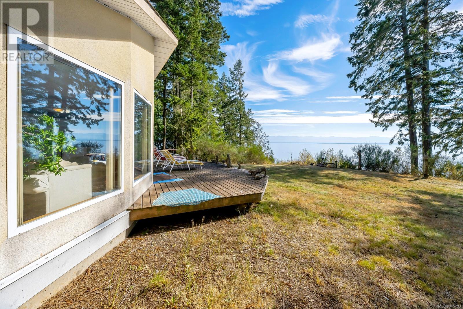 2465 Blackfish Rd