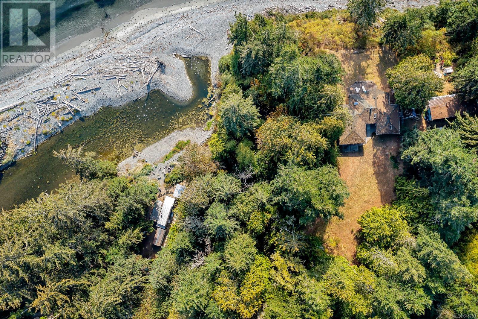 2465 Blackfish Rd