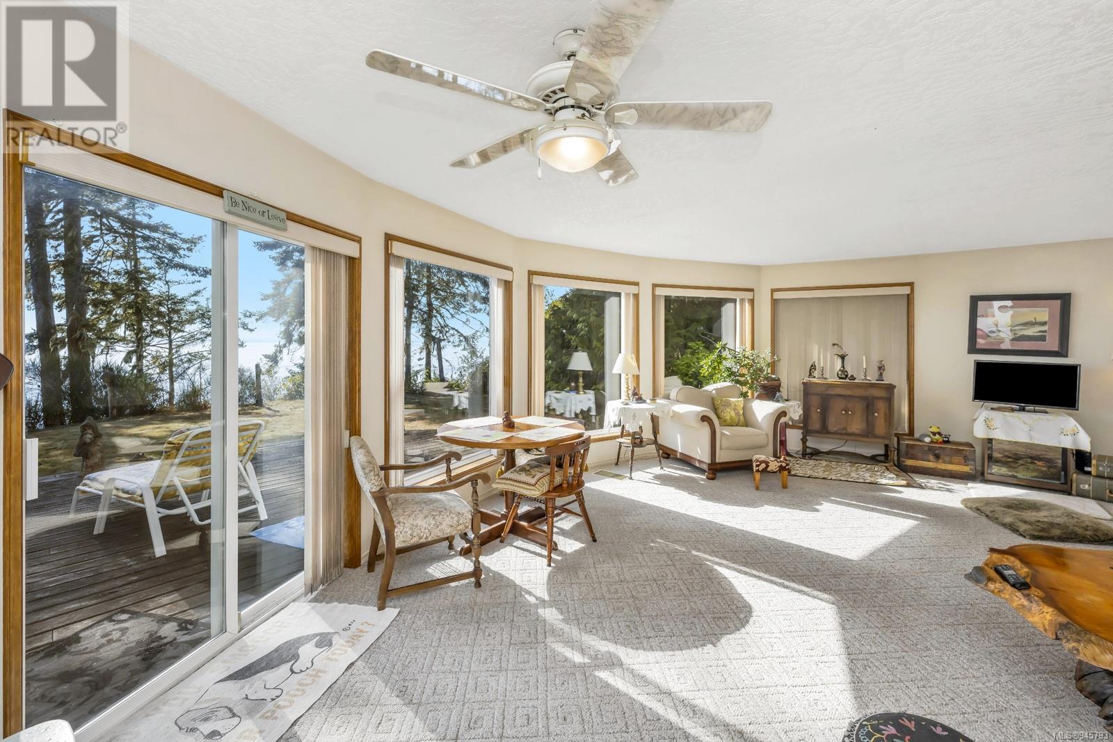 2465 Blackfish Rd