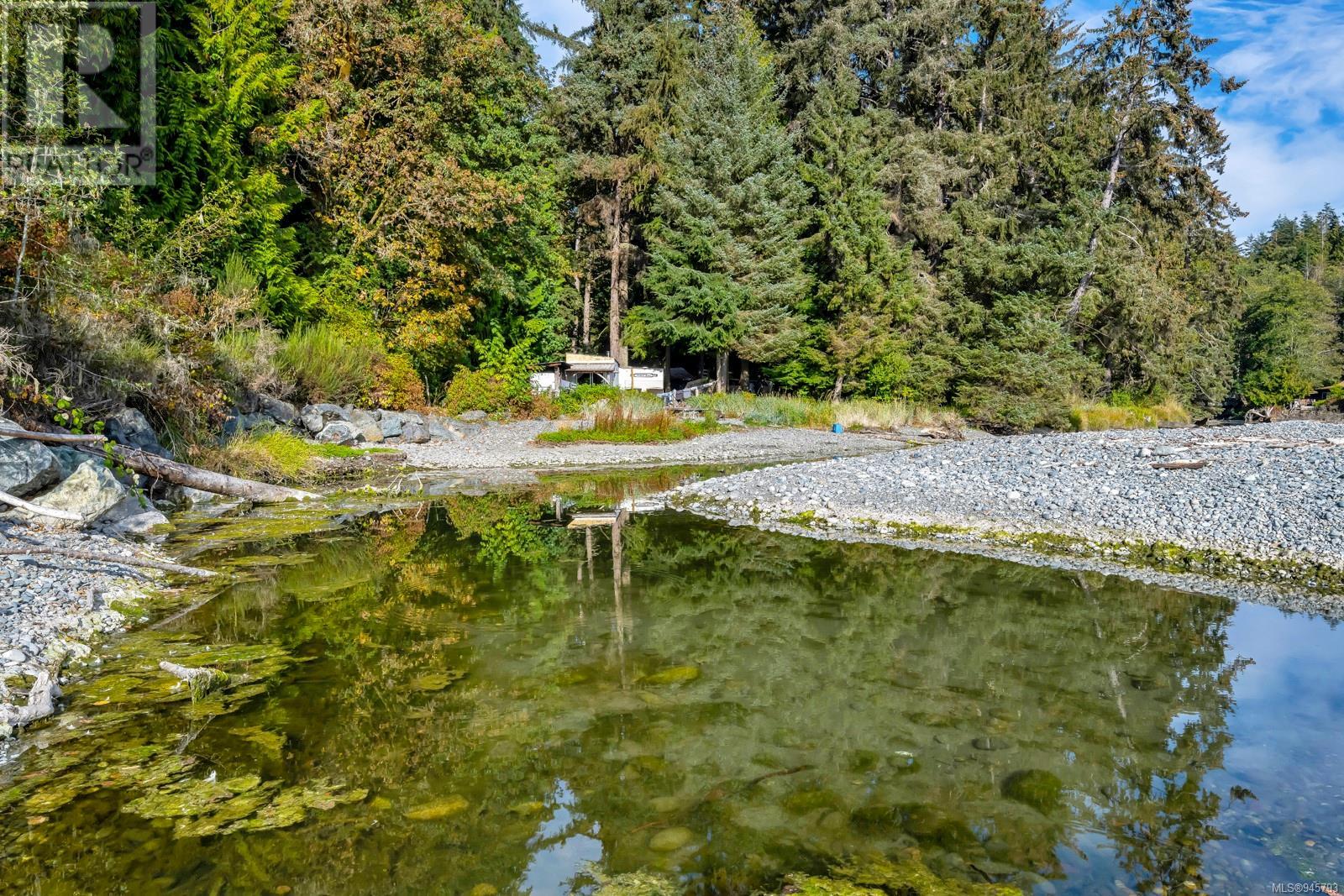 2465 Blackfish Rd
