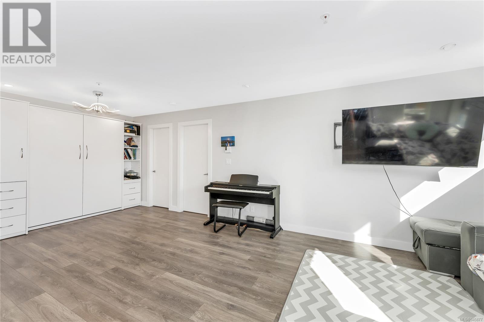 503 826 Esquimalt Rd, #503