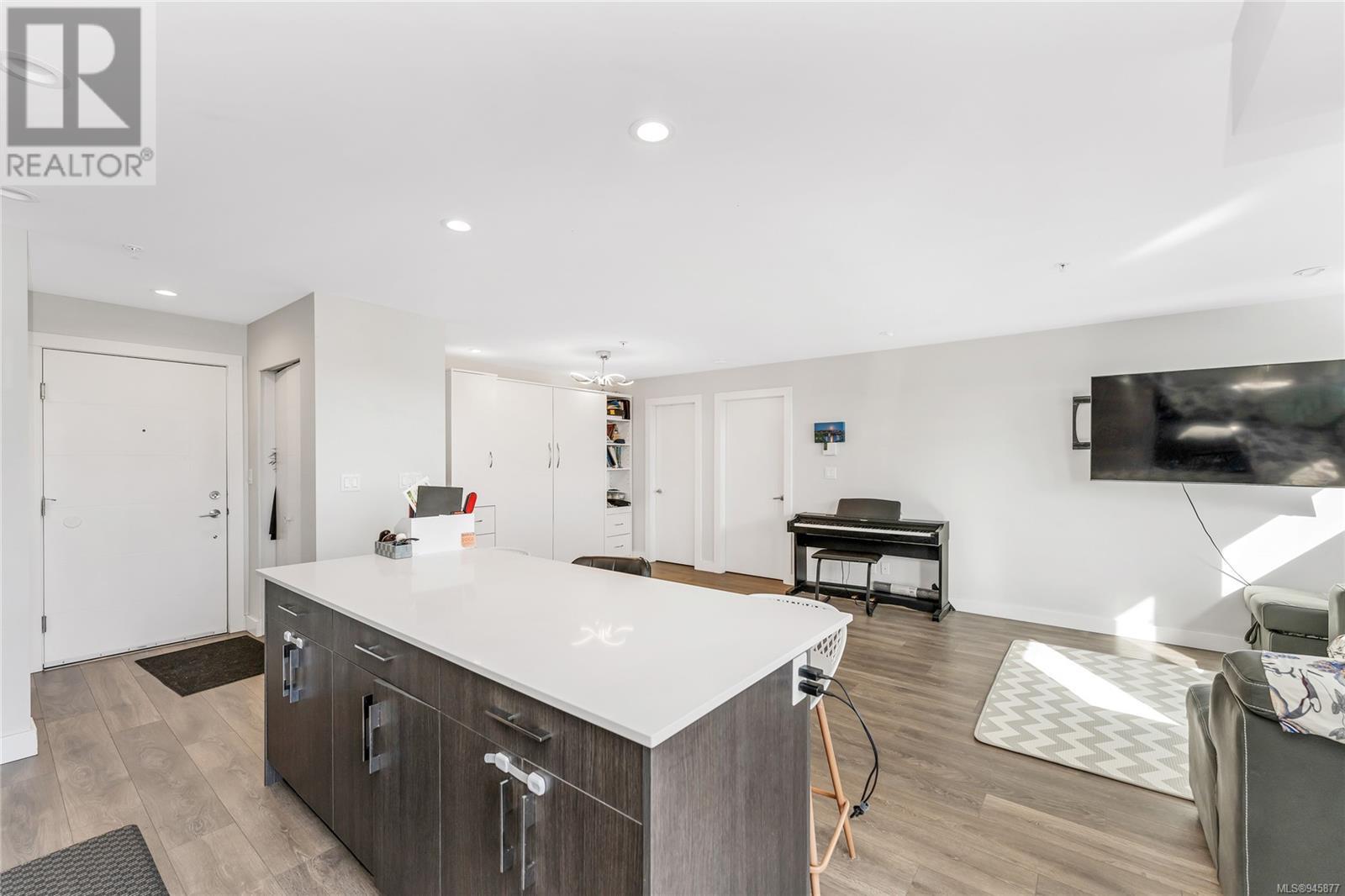 503 826 Esquimalt Rd, #503