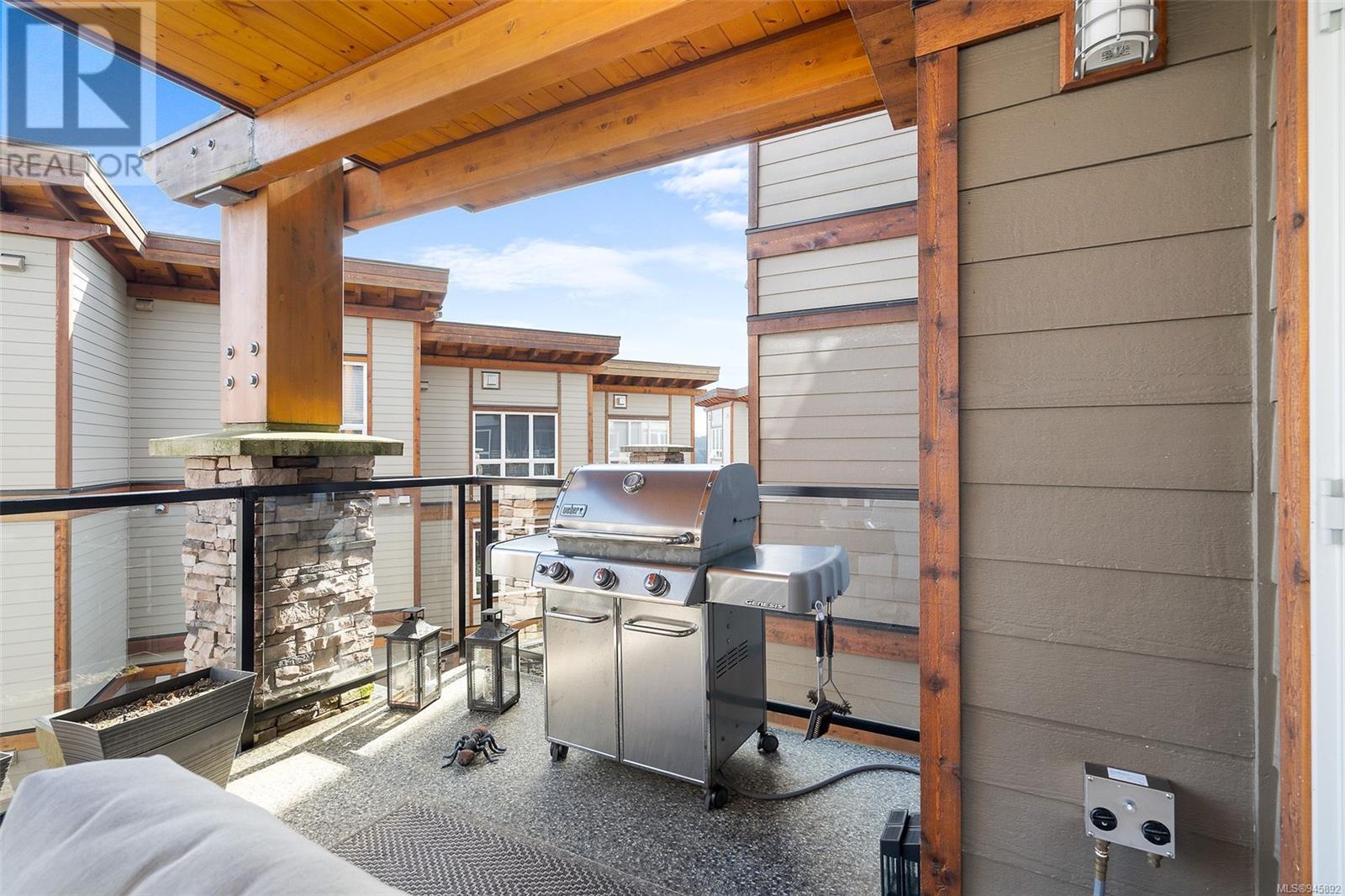 206 6591 Lincroft Rd, #206