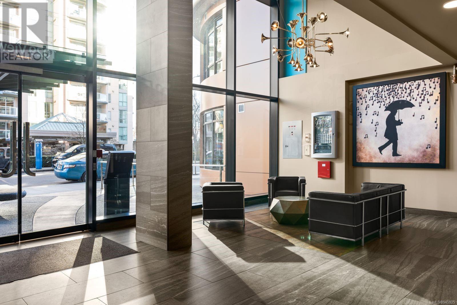 524 1029 View St, #524