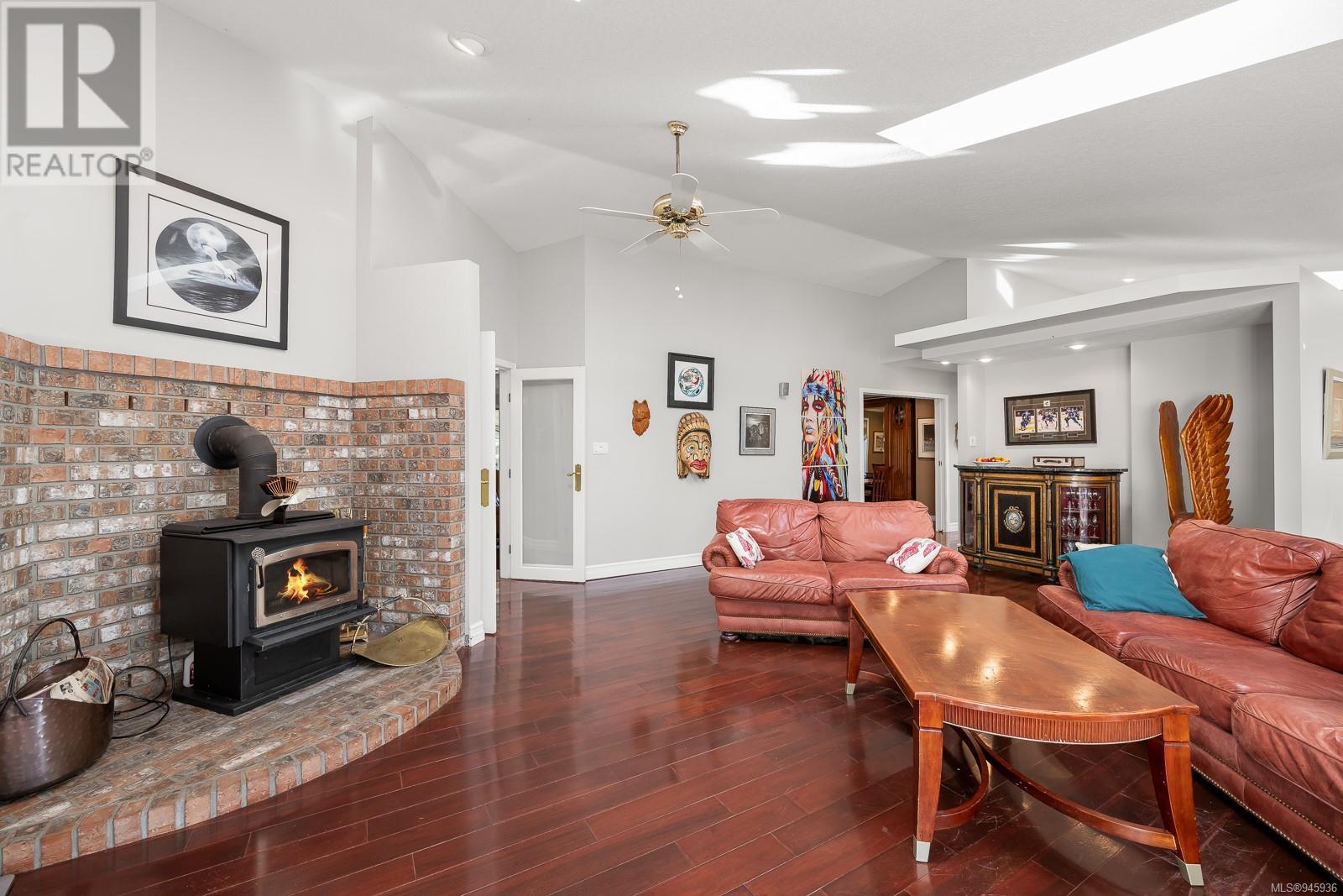 1185 Merecroft Rd