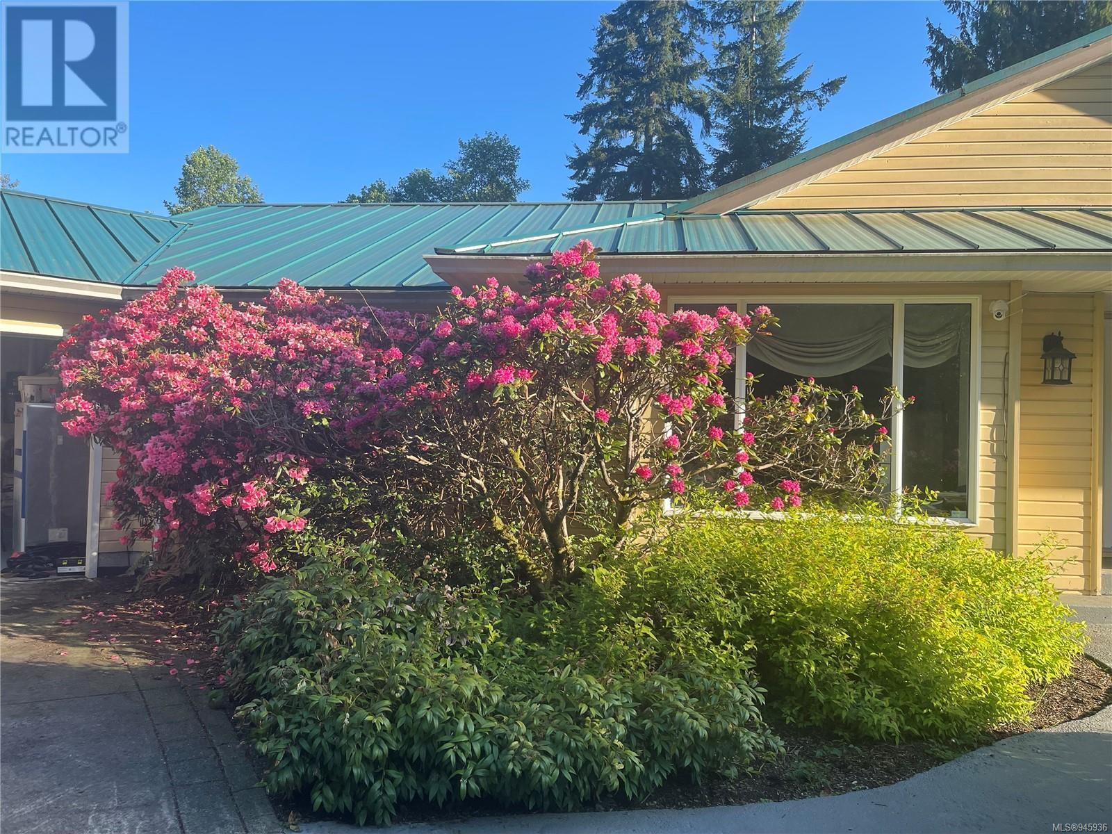 1185 Merecroft Rd