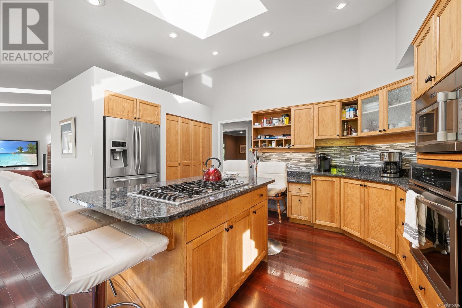 1185 Merecroft Rd