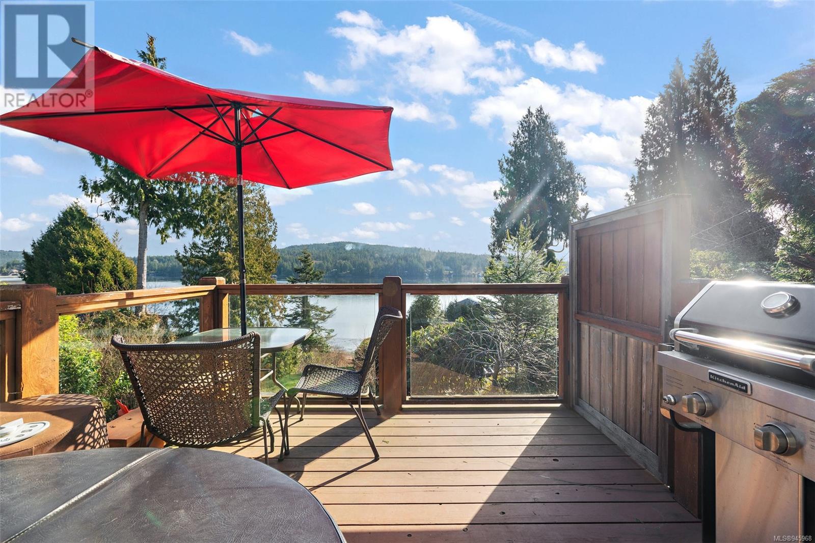 6427 Sooke Rd