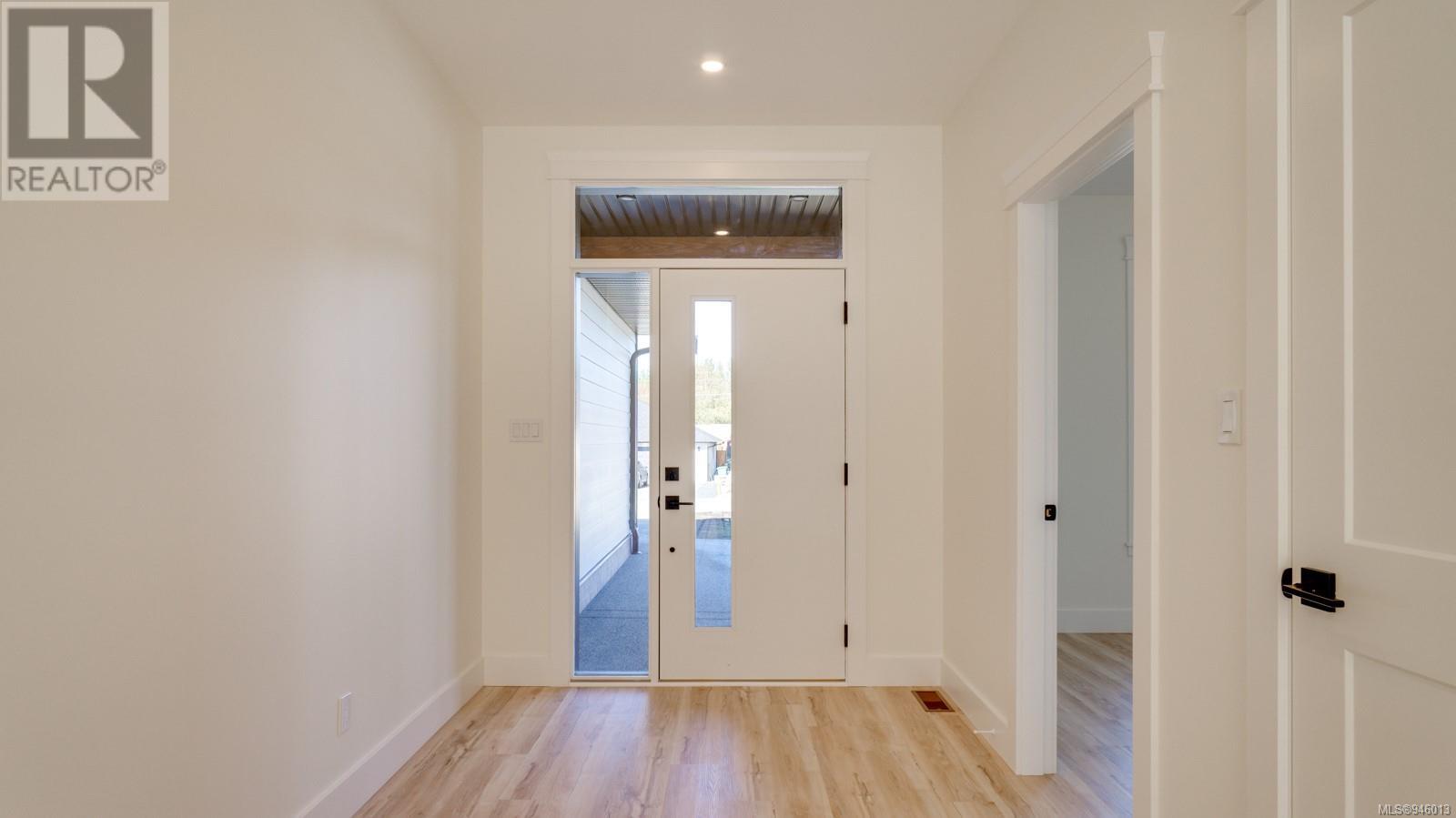 3194 Fernwood Lane
