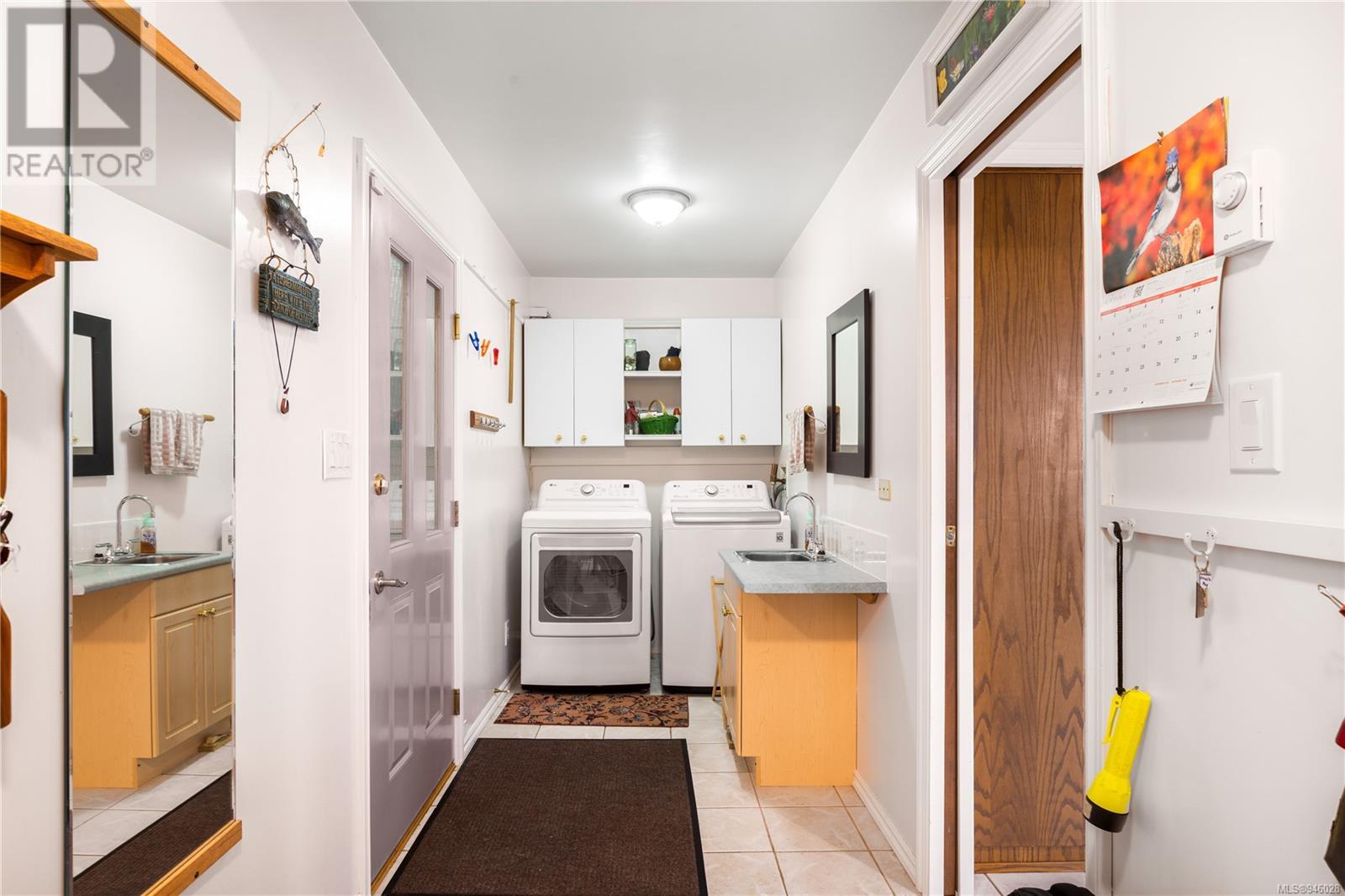 141 Thulin St S