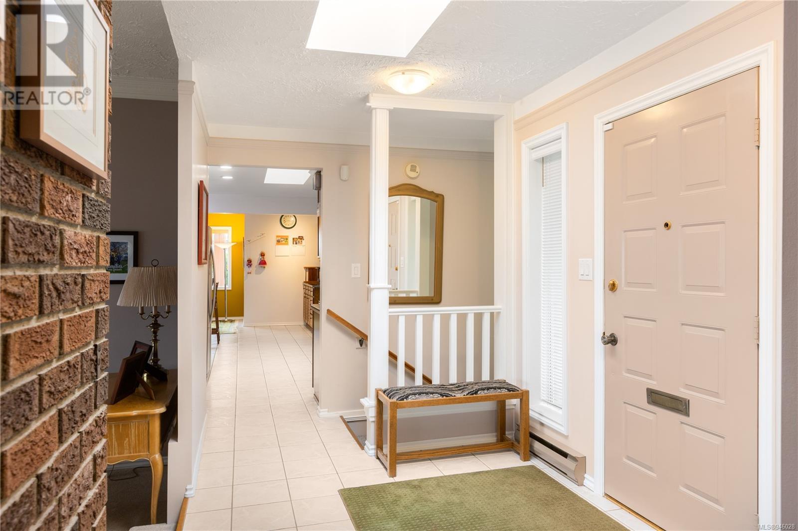 141 Thulin St S