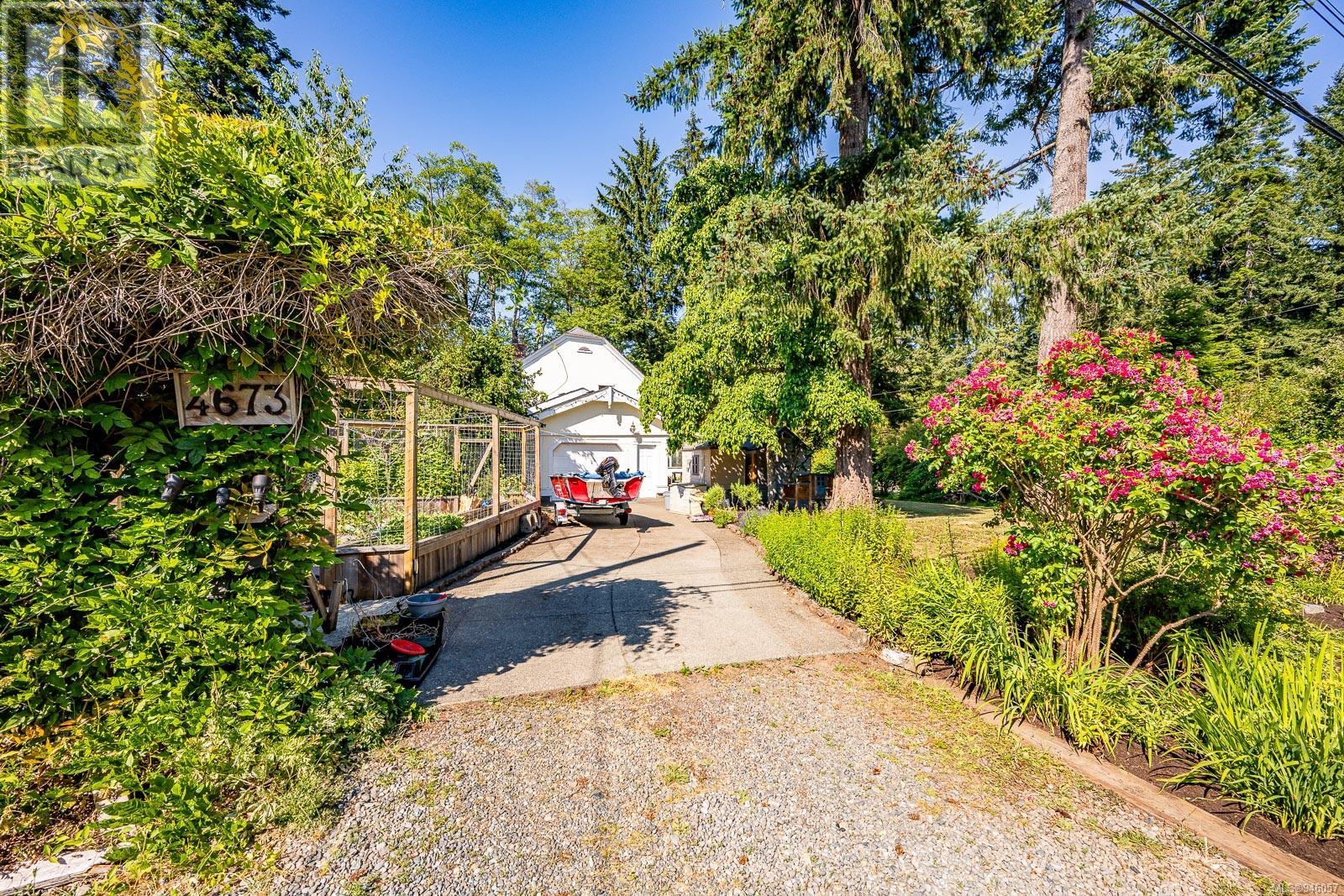 4673 Gail Cres
