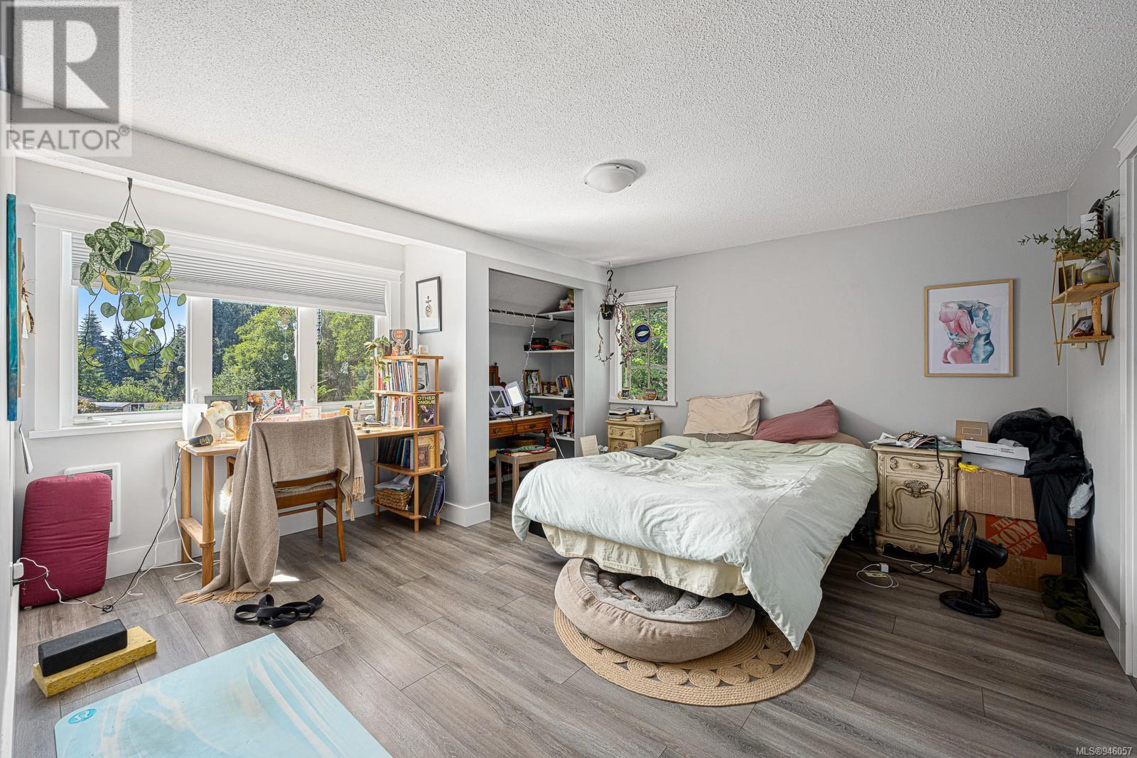 4673 Gail Cres