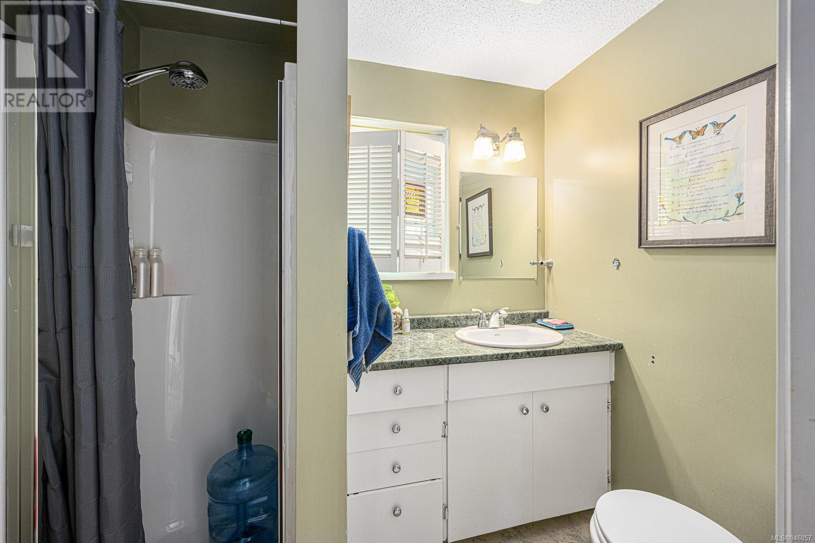 4673 Gail Cres
