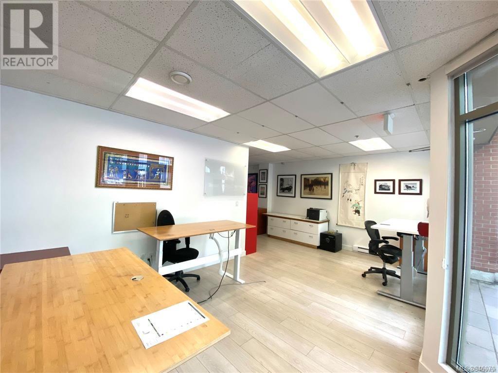 B,C 1011 Johnson St, #B,C