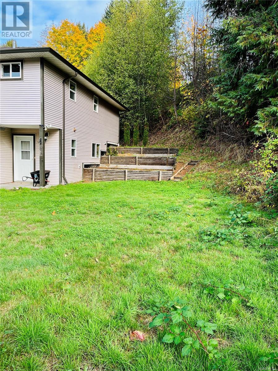 B 645 Otter Rd, #B
