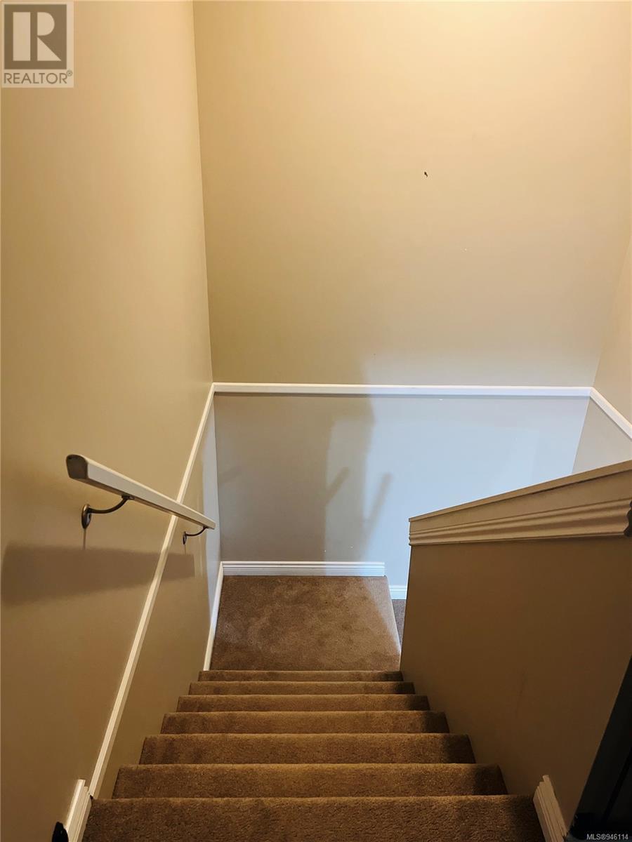 B 645 Otter Rd, #B