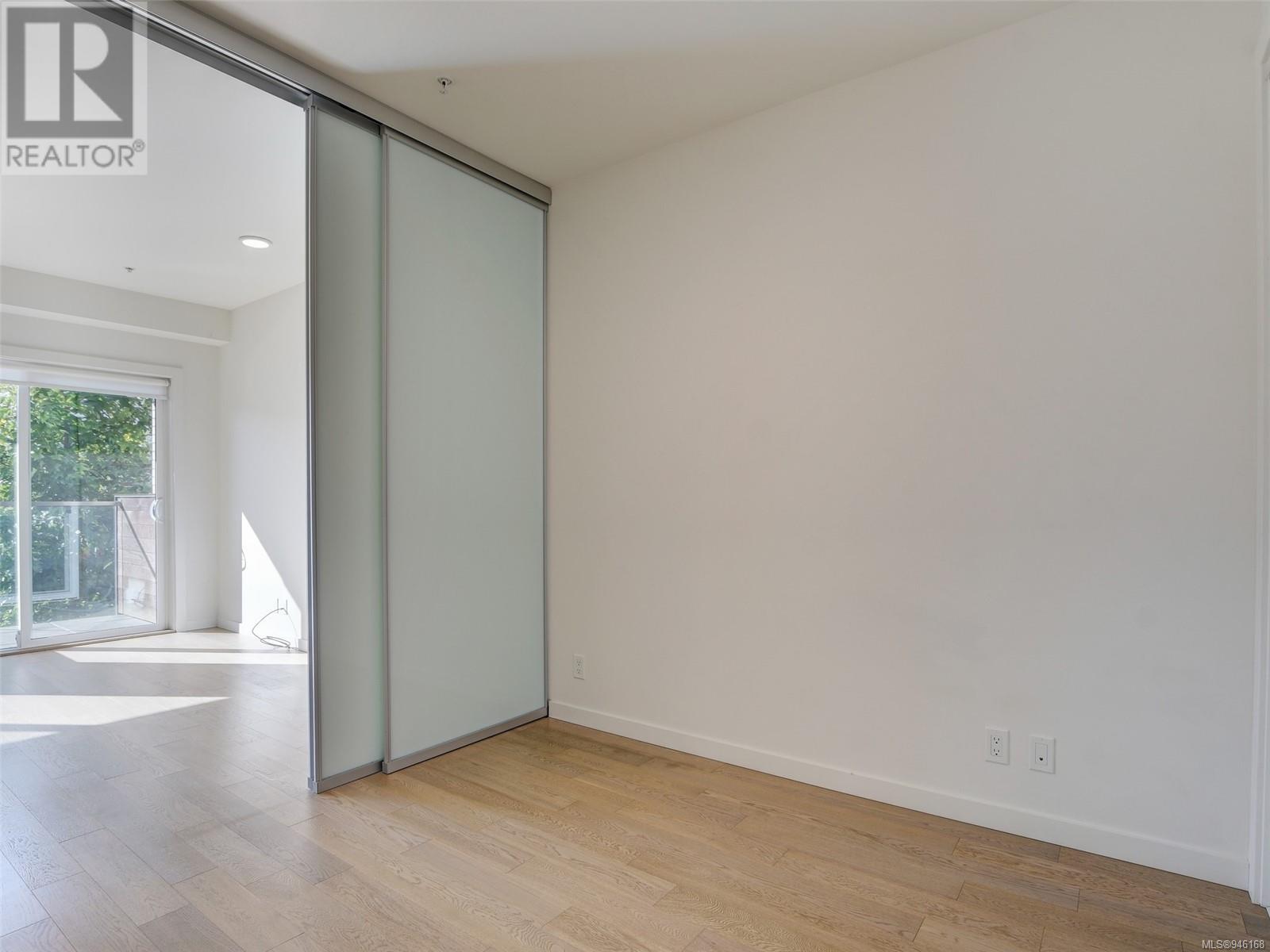 216 1033 Cook St, #216