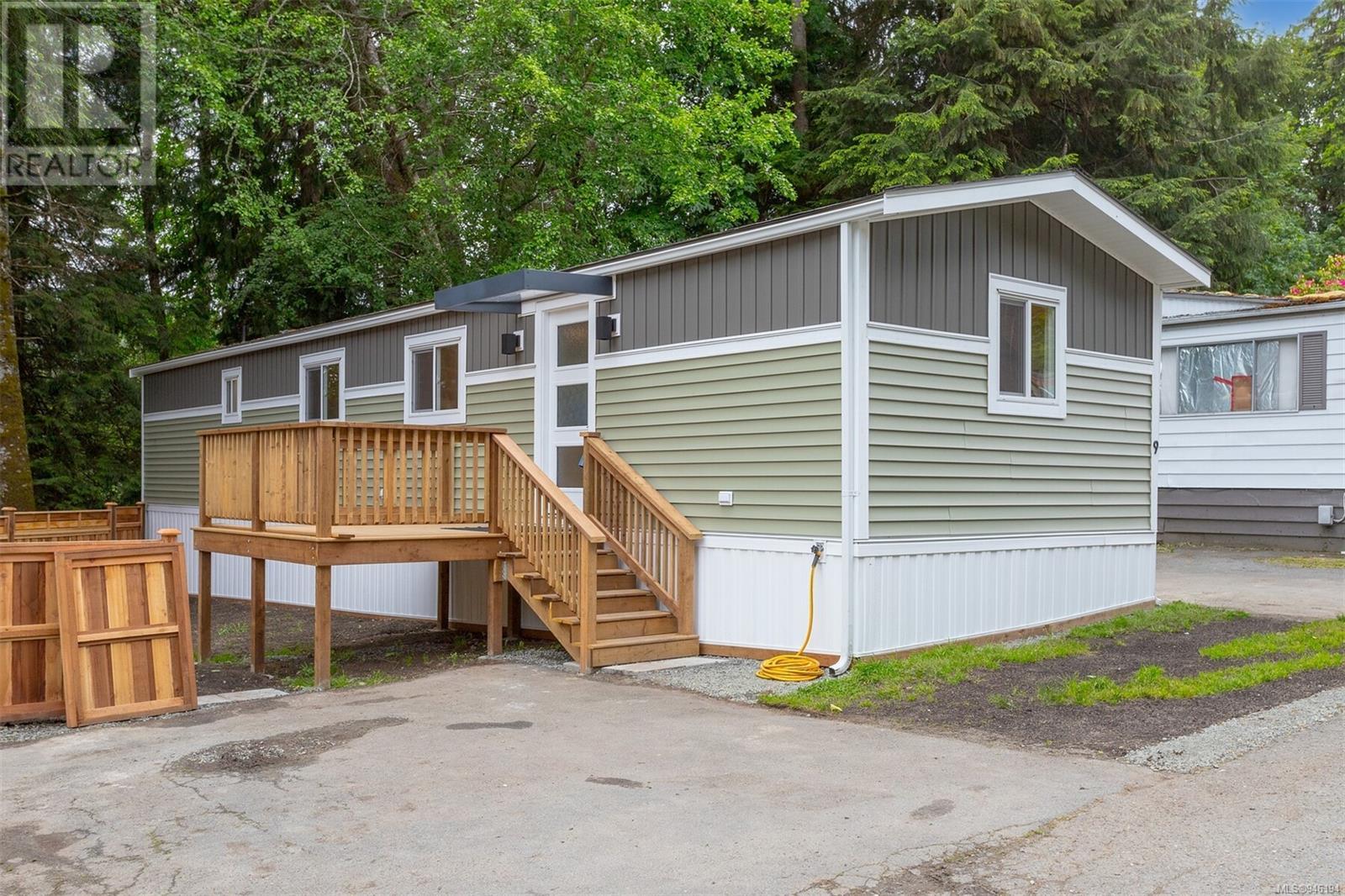 9 2670 Sooke River Rd, #9