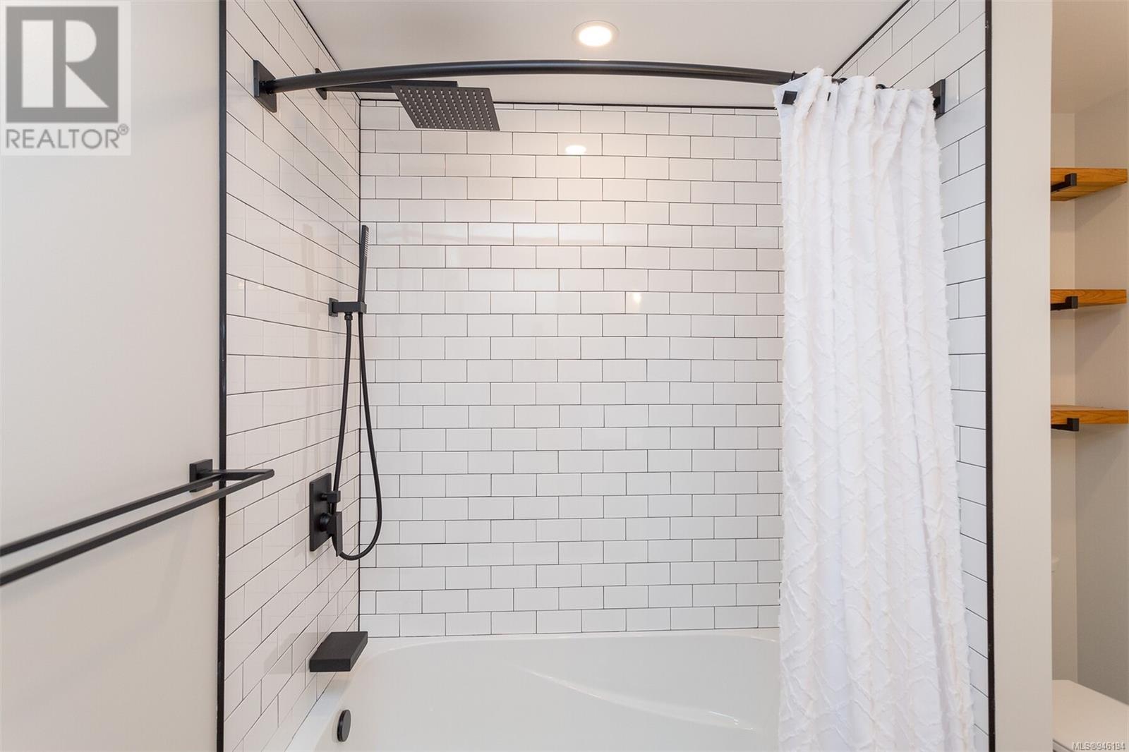 9 2670 Sooke River Rd, #9