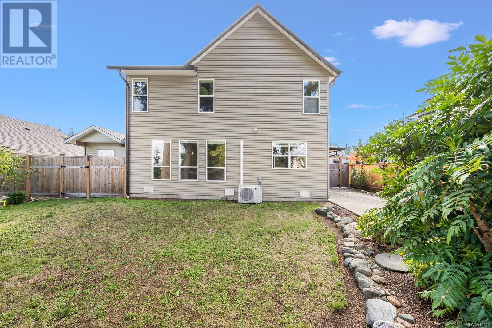 1238 Potter Pl