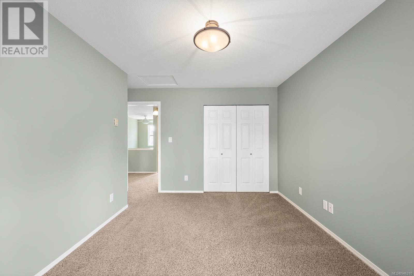 1238 Potter Pl