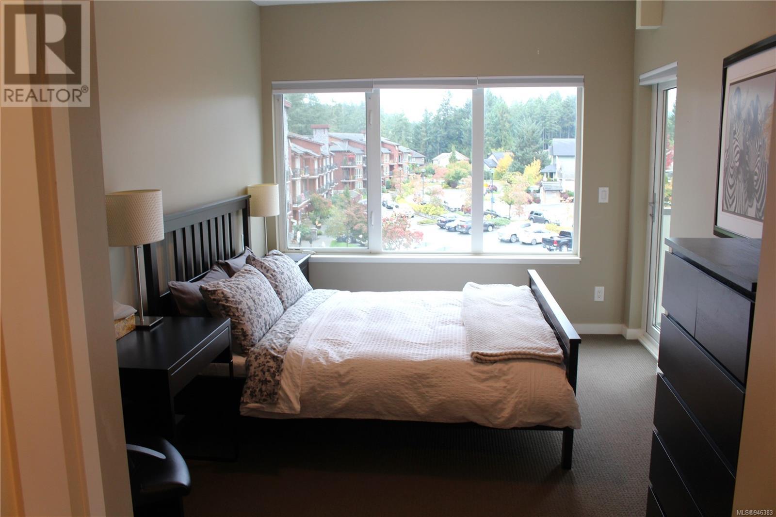 303 611 Brookside Rd, #303