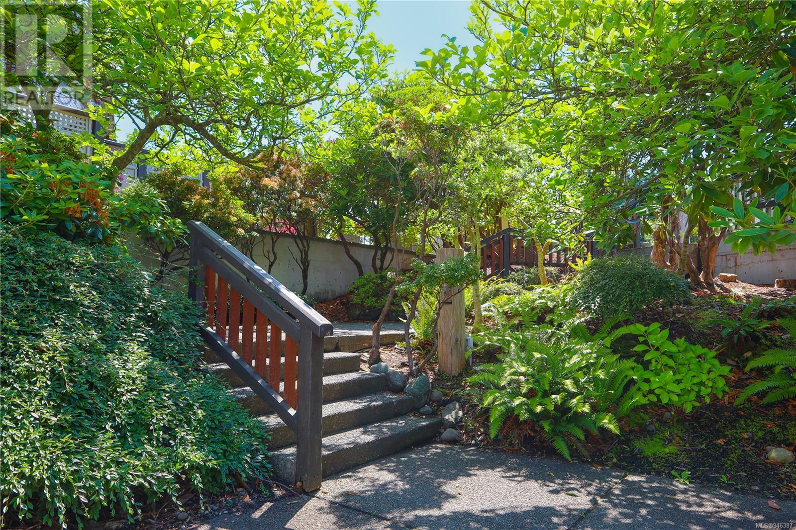 3301 27 Island Hwy S, #3301