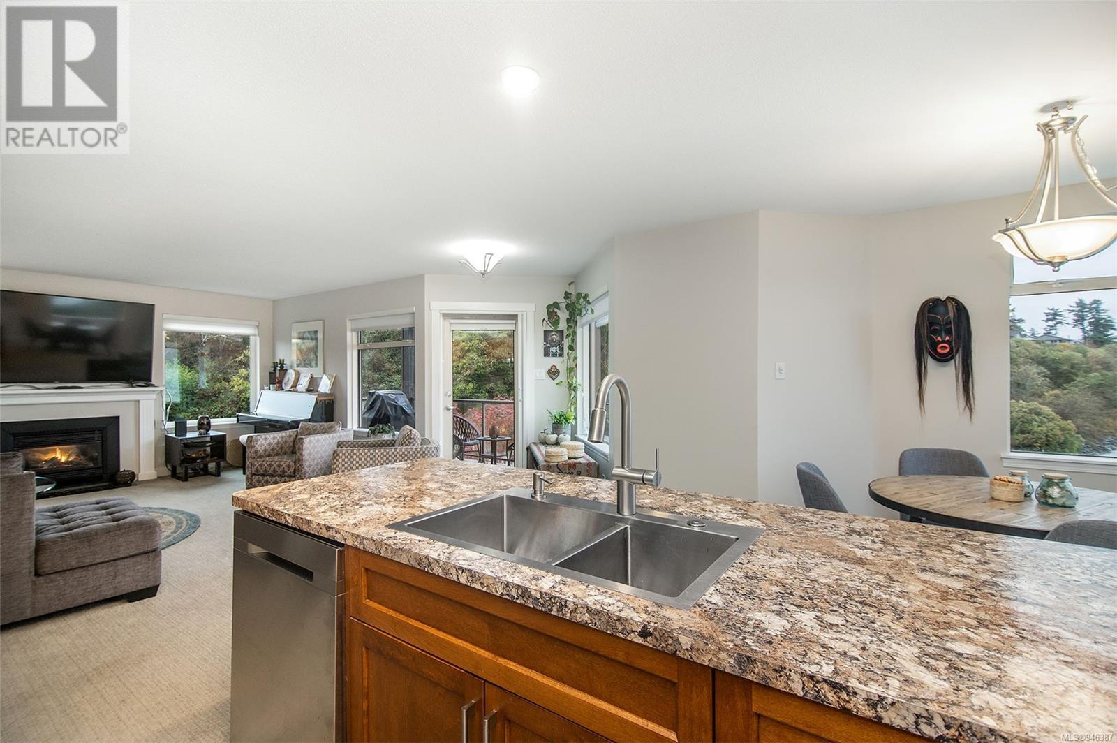 3301 27 Island Hwy S, #3301