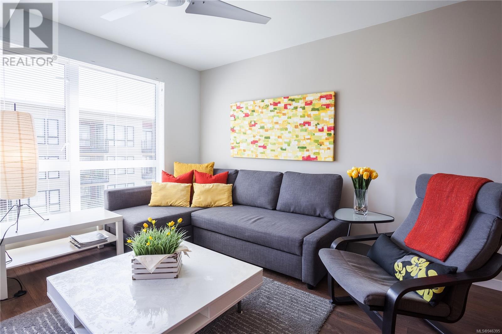 414 517 Fisgard St, #414