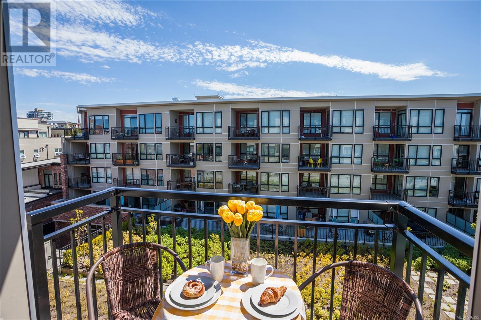 414 517 Fisgard St, #414
