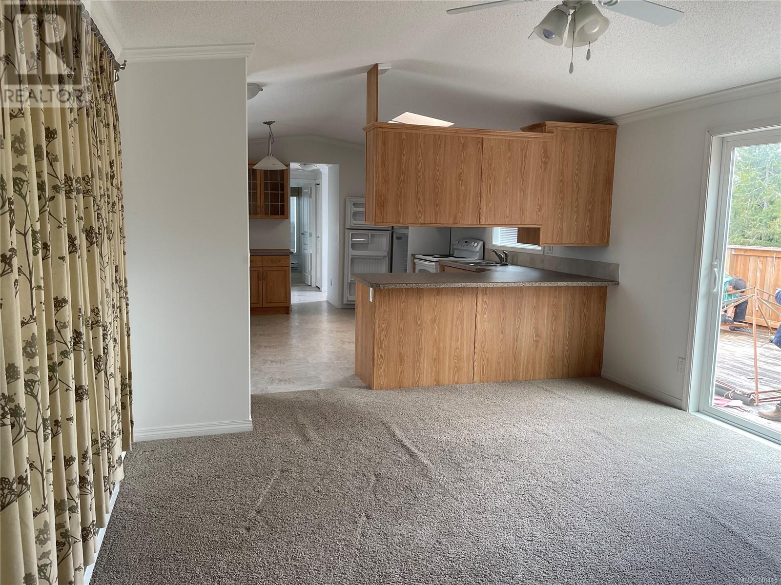 105 10325 Lakeshore Rd, #105