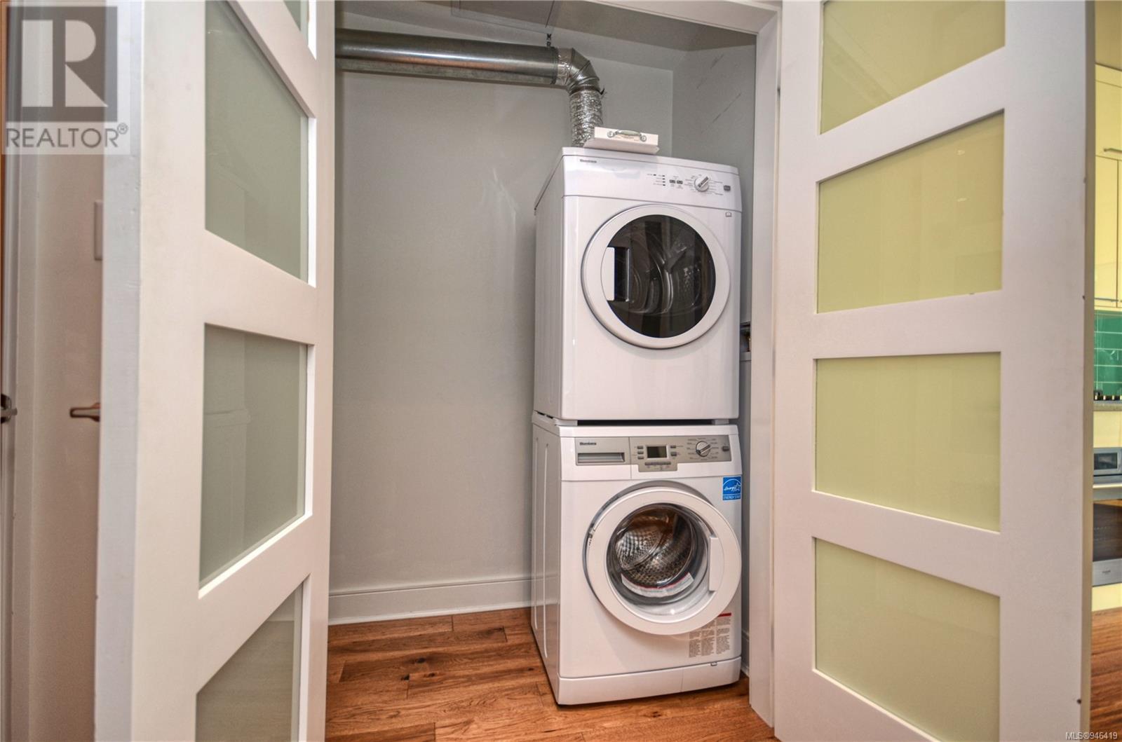 210 1105 Pandora Ave, #210