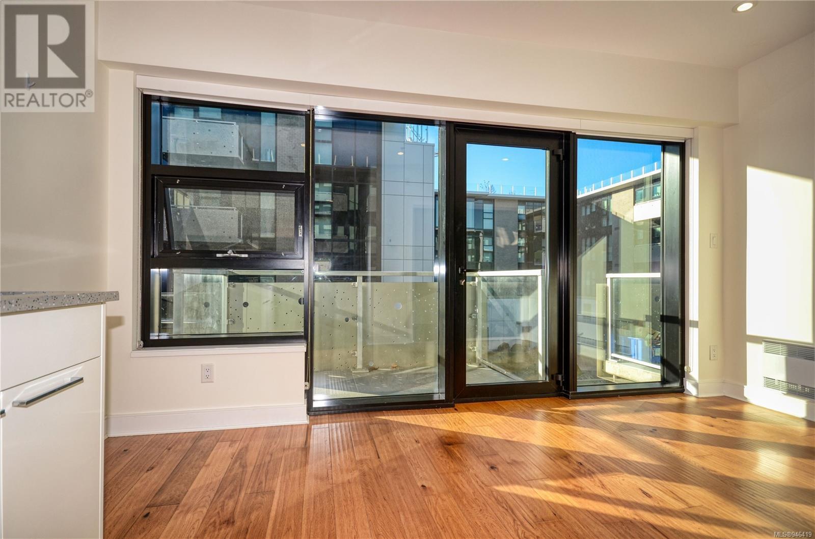 210 1105 Pandora Ave, #210