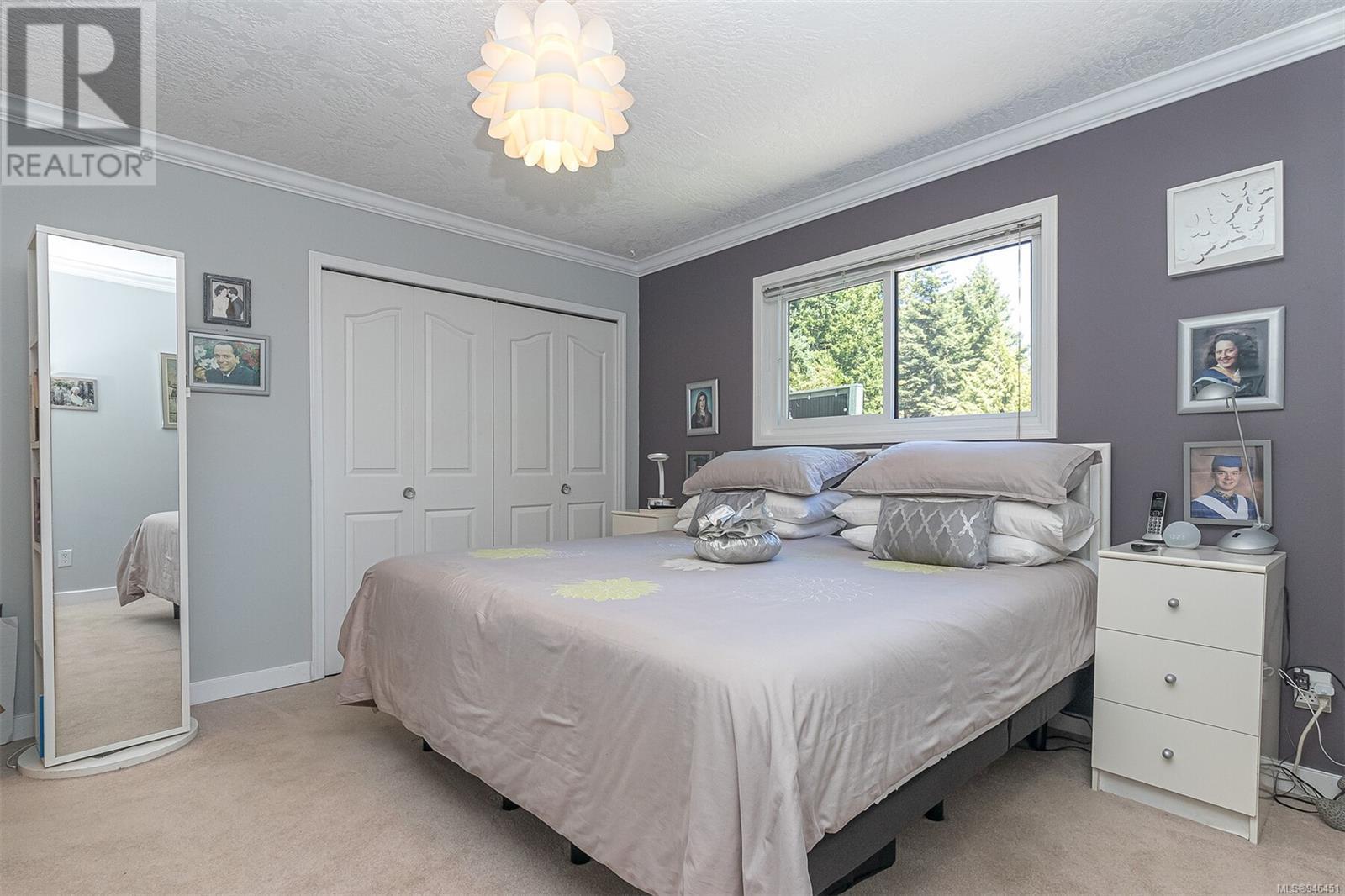 2281 Henlyn Dr