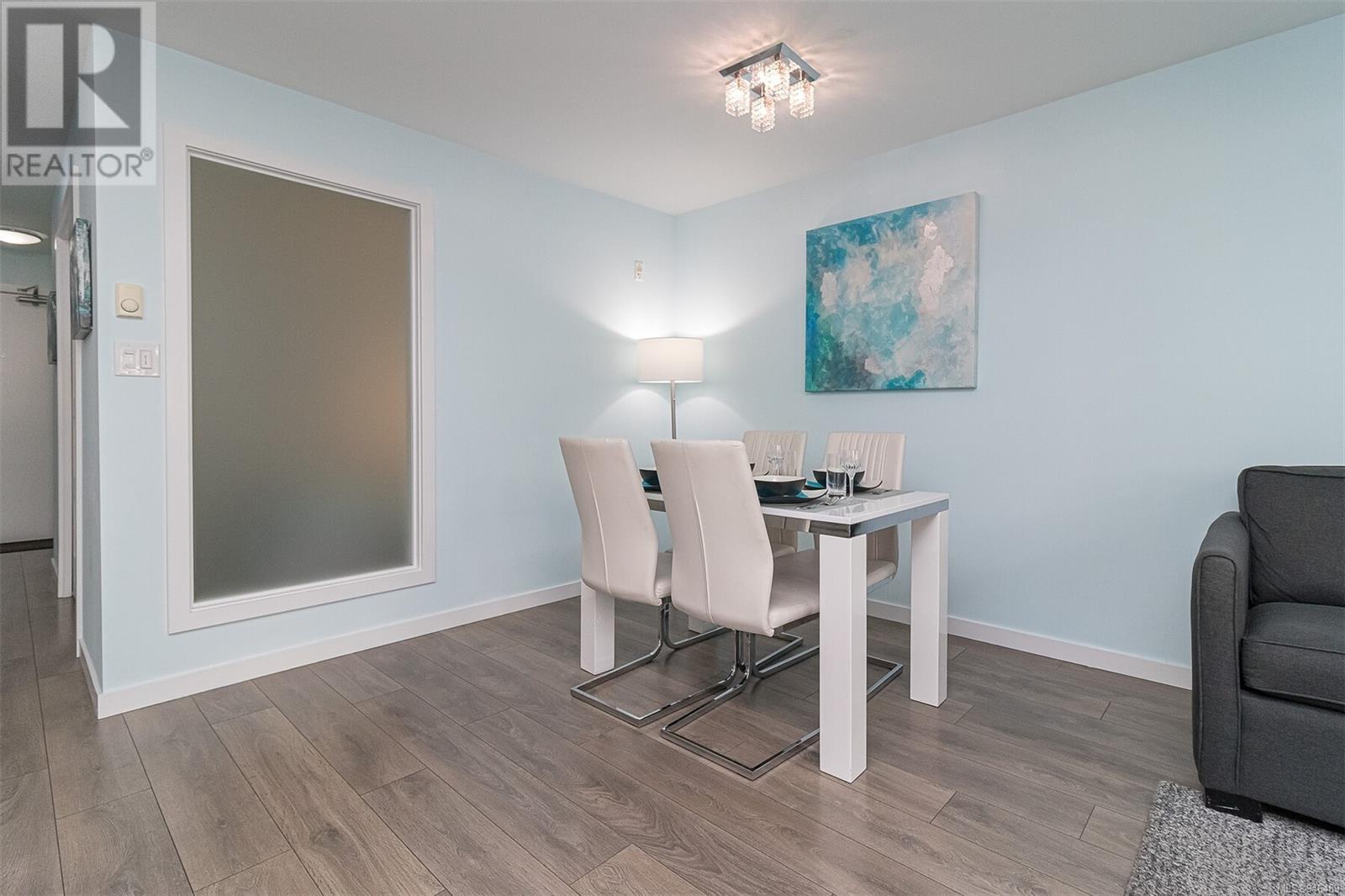 210 528 Pandora Ave, #210