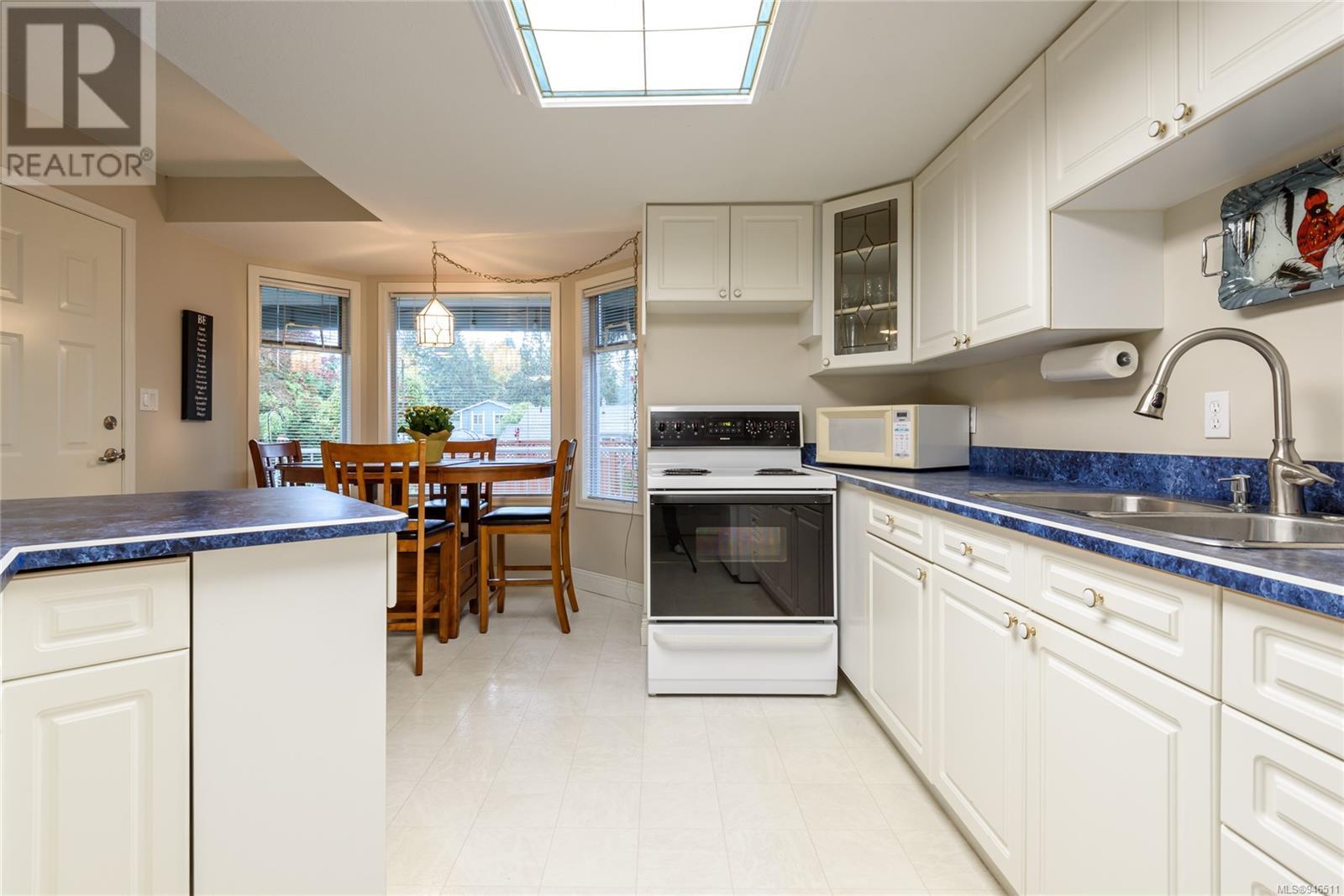 2185 Cardinal Pl