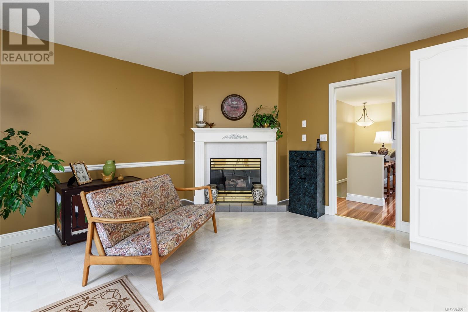 2185 Cardinal Pl