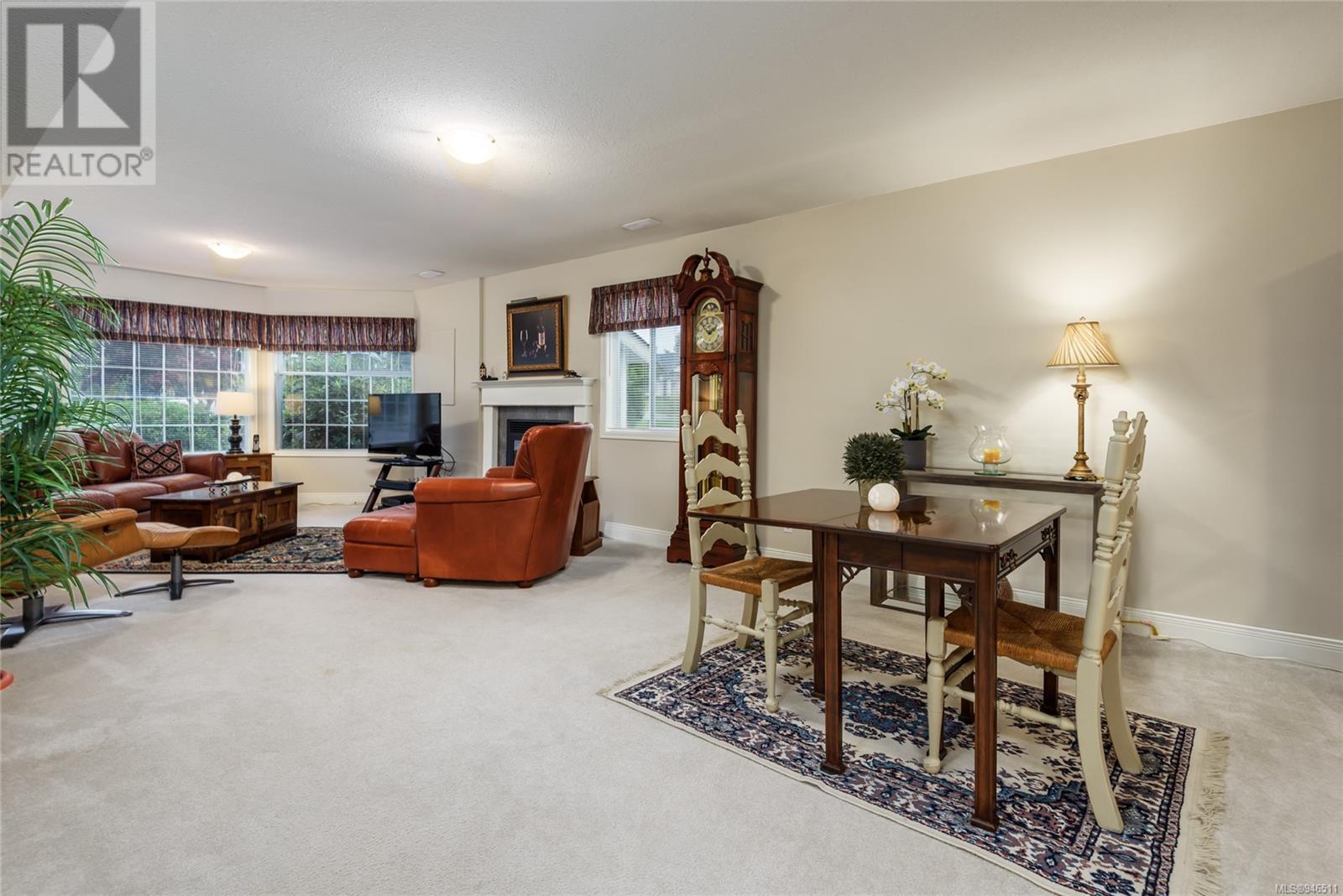 2185 Cardinal Pl